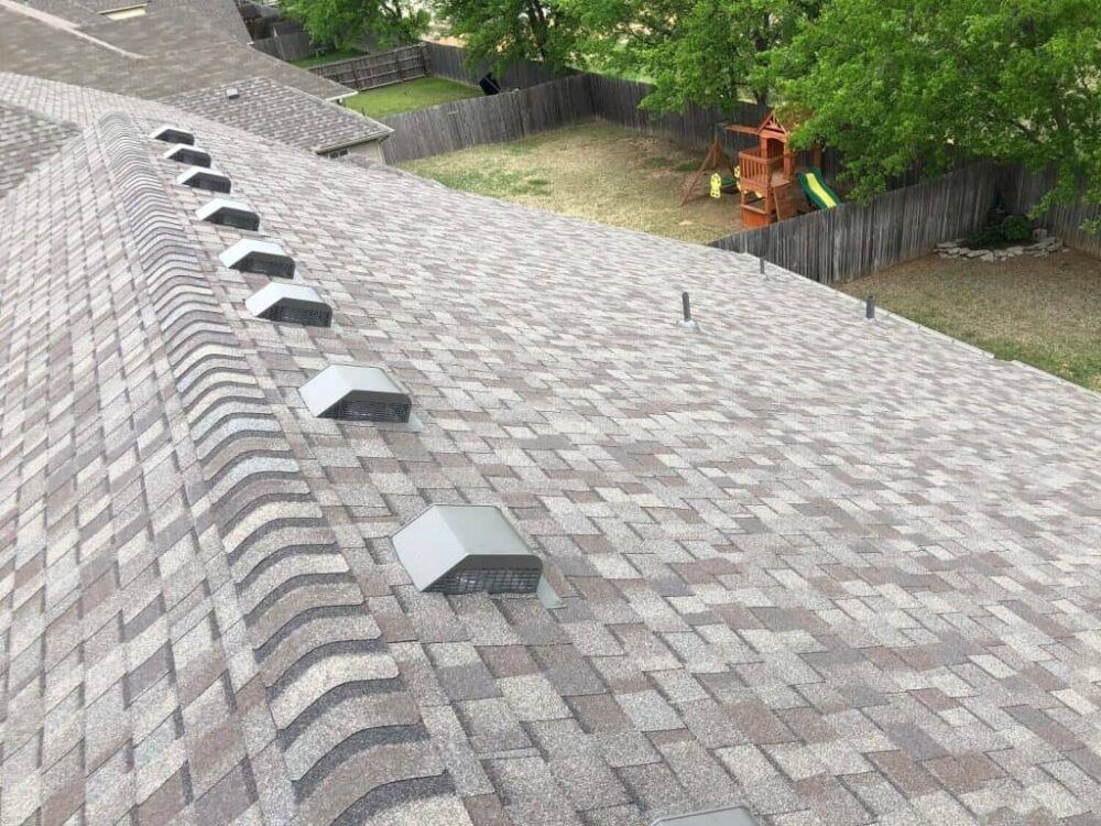 Asphalt shingle roofing expert